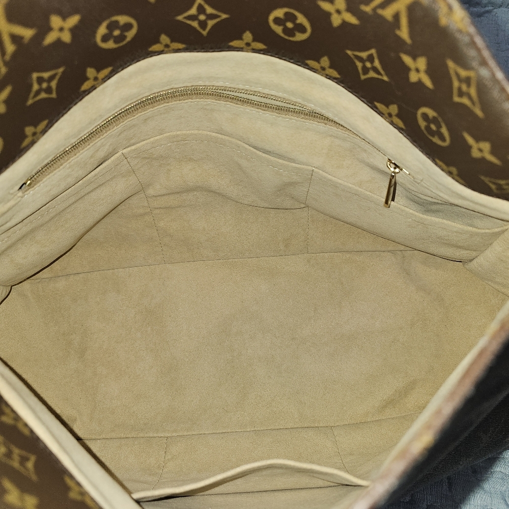 Louis Vuitton Artsy MM Monogram Hobo Bag, Read Description - Picture 10 of 16